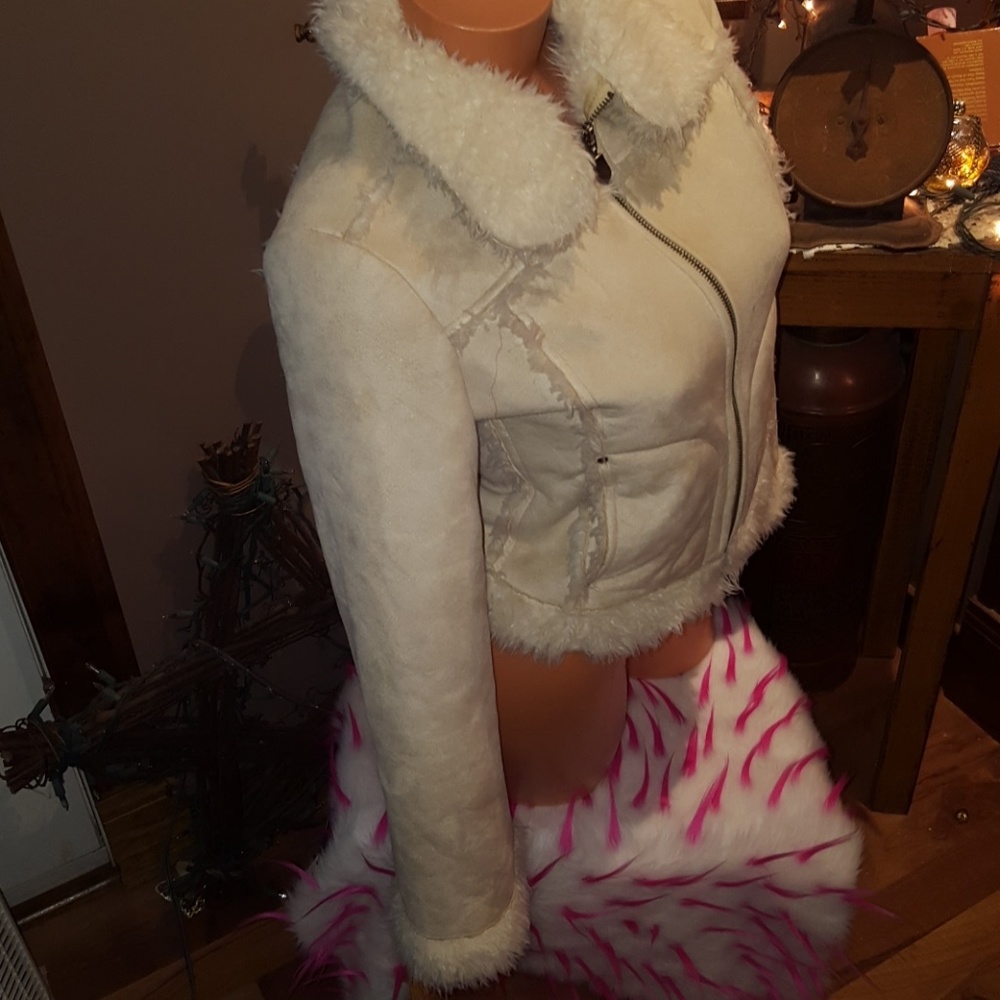 Bebe shearling coat size XS - Picture 4 of 8